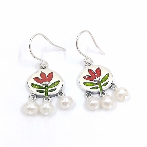 Red tulip drop 3 pearl earring