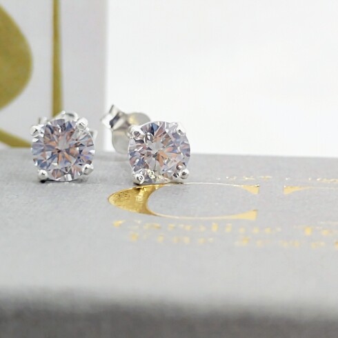 0.5ct AA cubic zirconia studs