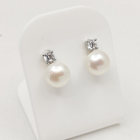 Bouton pearl and white topaz stud