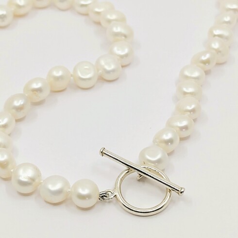Hand knotted freshwater pearl necklace