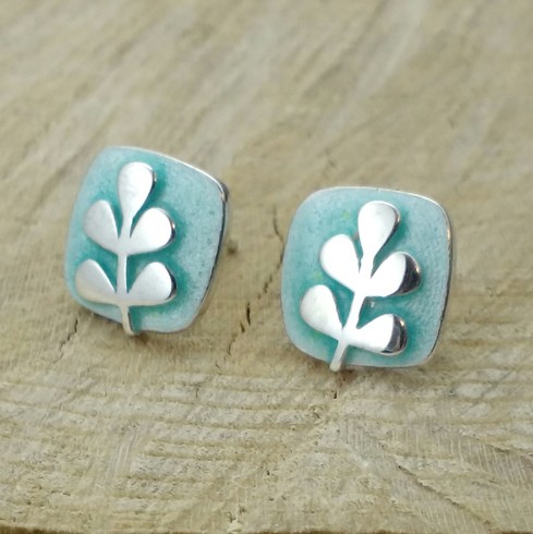 Aqua raised stem studs