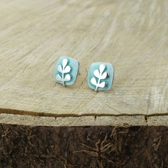 Aqua raised stem studs