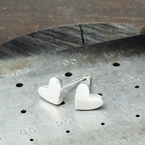 NEW Sylvie little chunky heart studs
